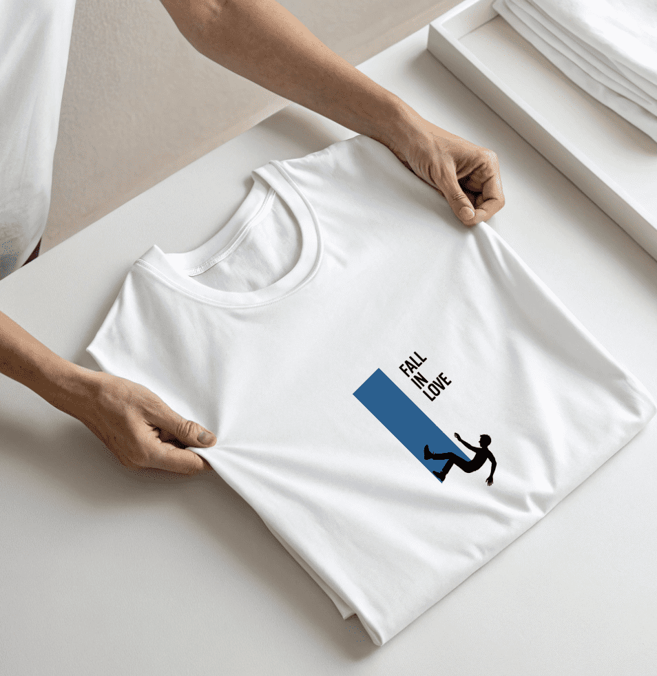 "FALL IN LOVE" T-shirt - Image 4